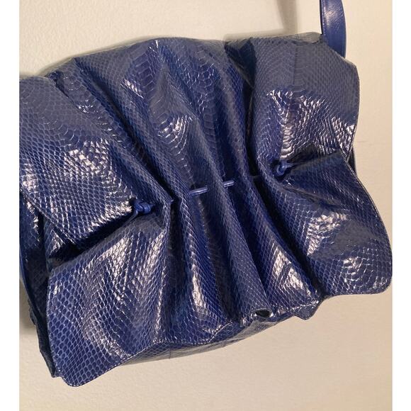 Saks Fifth Avenue Handbags - Saks Fifth Avenue Falchi Blue Snakeskin Purse Cinch Impeccable Exterior ~ Repair